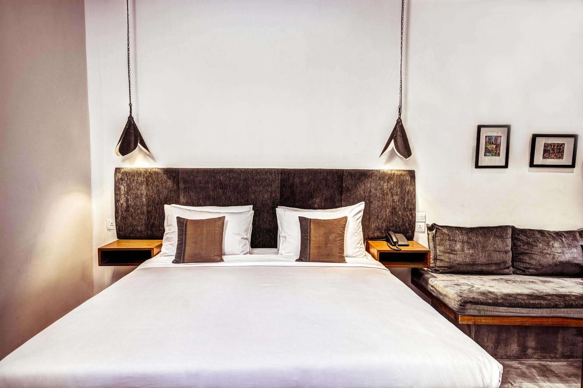 ซานตาคลารา บูทิก โฮเต็ล Hotel เสียมราฐ ภายนอก รูปภาพ