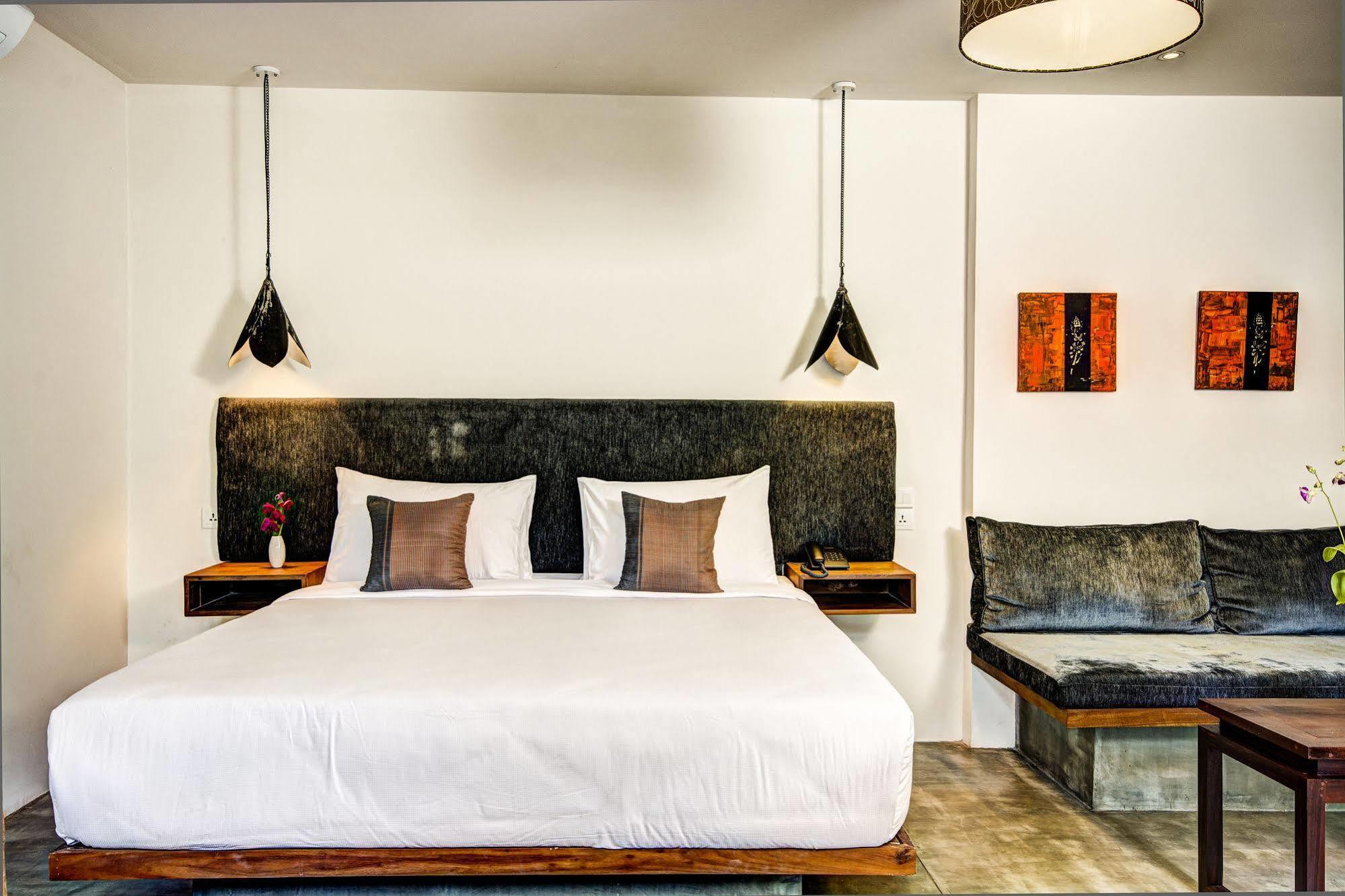 ซานตาคลารา บูทิก โฮเต็ล Hotel เสียมราฐ ภายนอก รูปภาพ